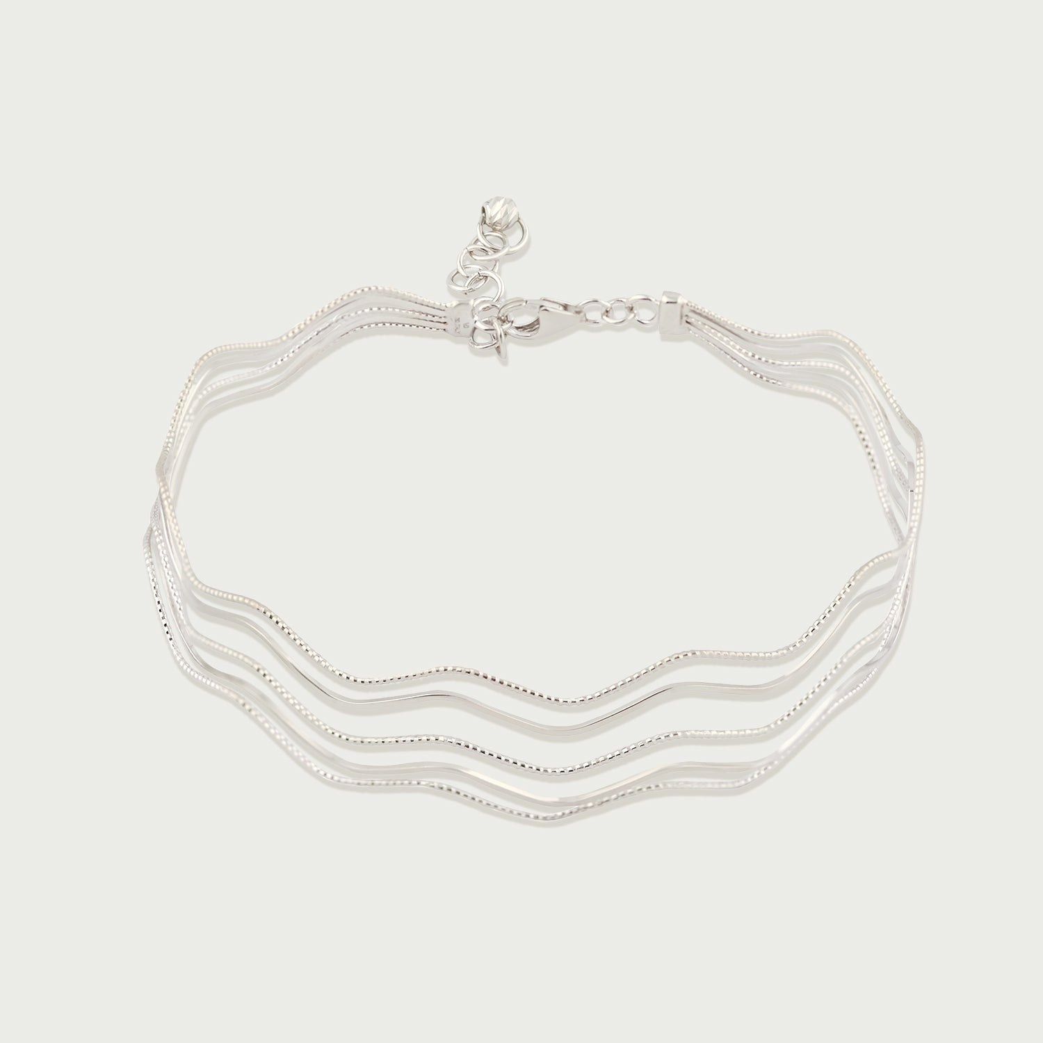 Rippling Grace Gold Bangle