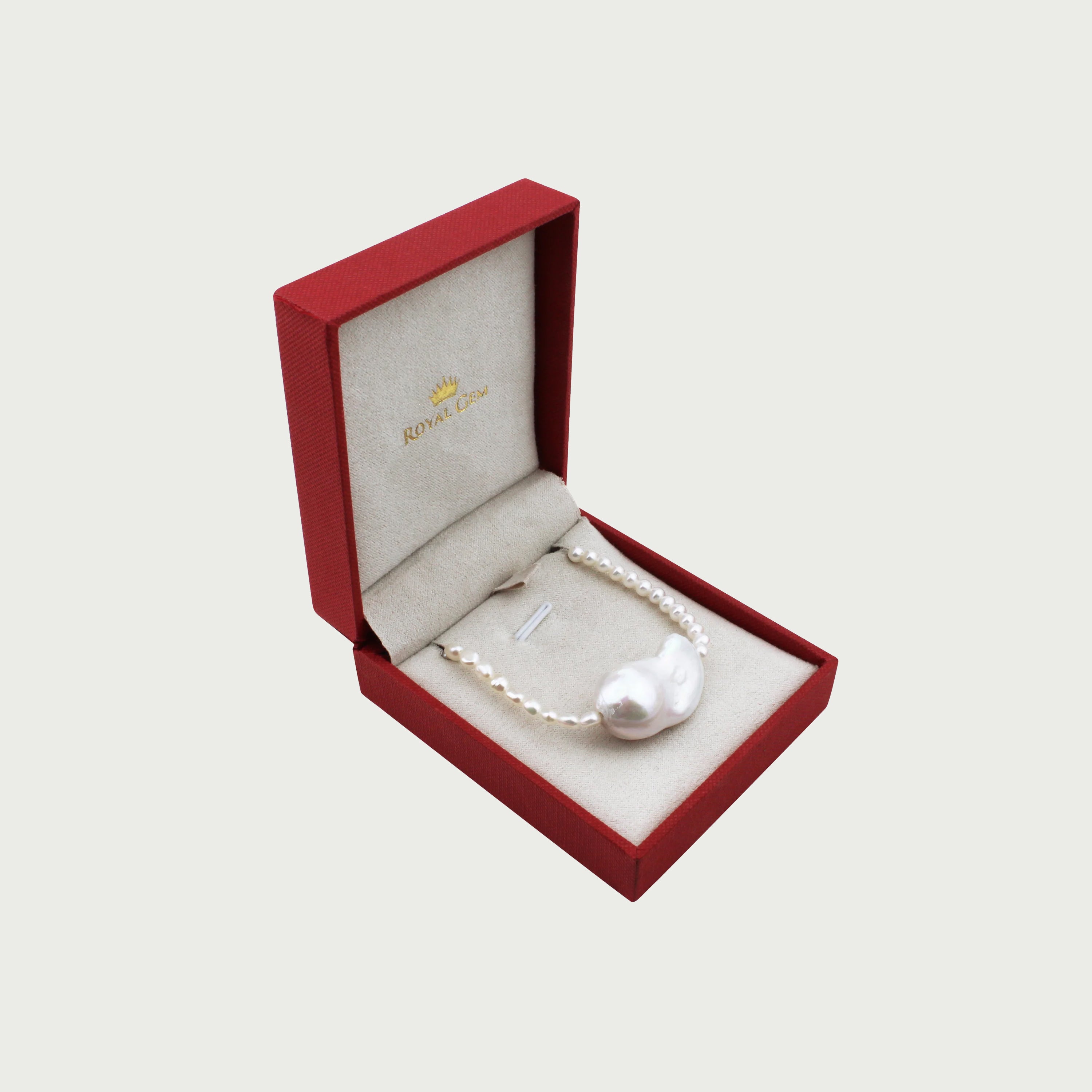 Ocean Hush Pearl Necklace