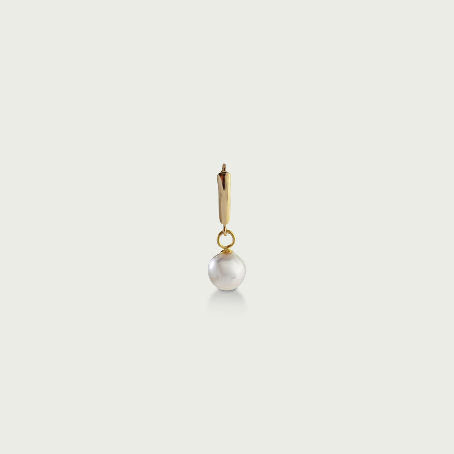 Elaria White South Sea Pearl Dangling Earrings