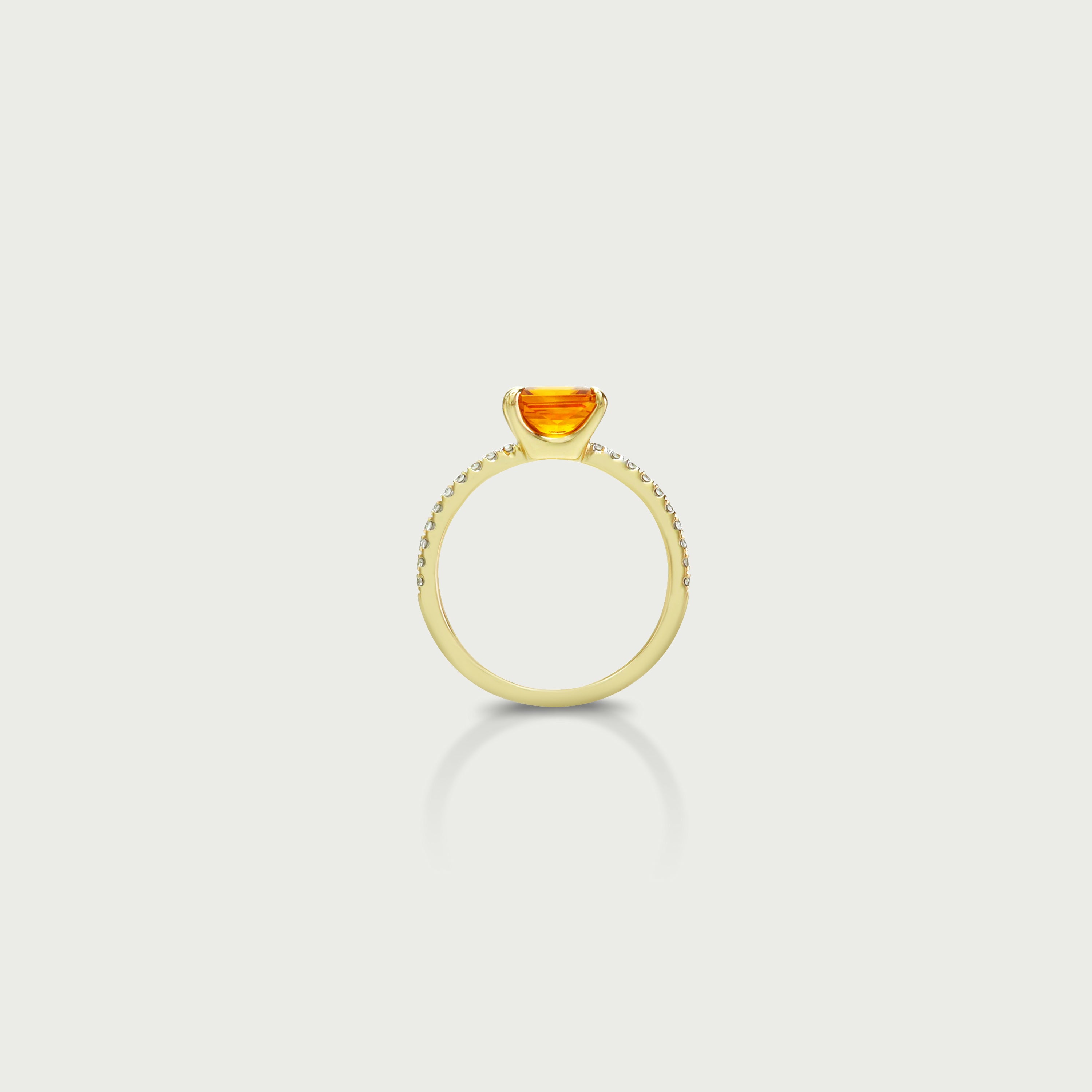 Serene Light Citrine Soliatire Ring