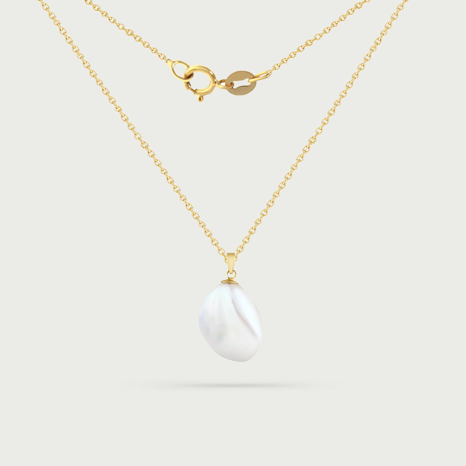 In Deep Light Pearl Necklace