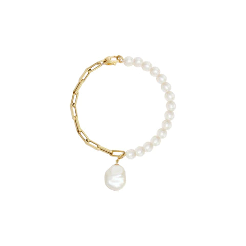 Sunkissed Charm Pearl Bracelet