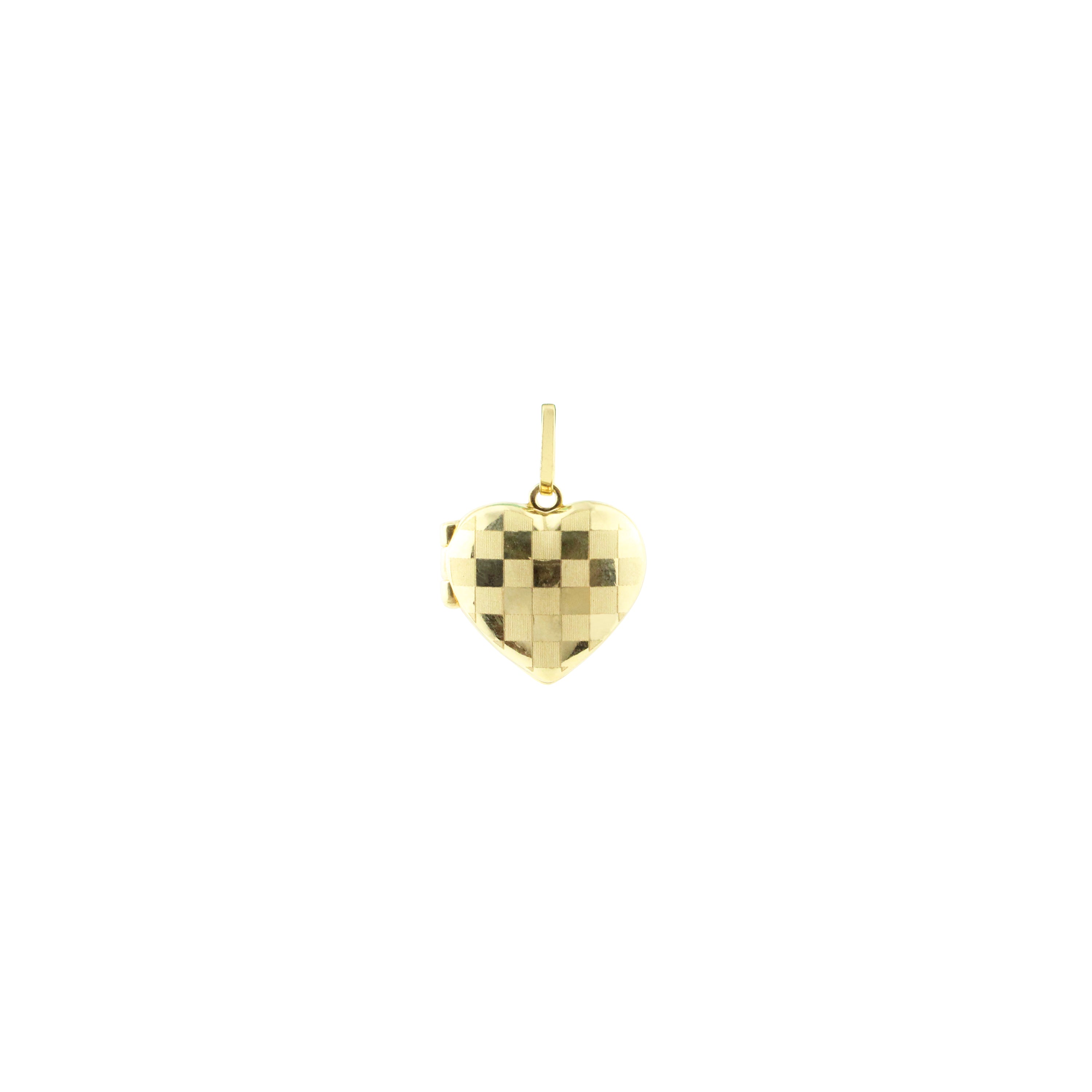 Lover’s Pattern Heart Gold Pendant
