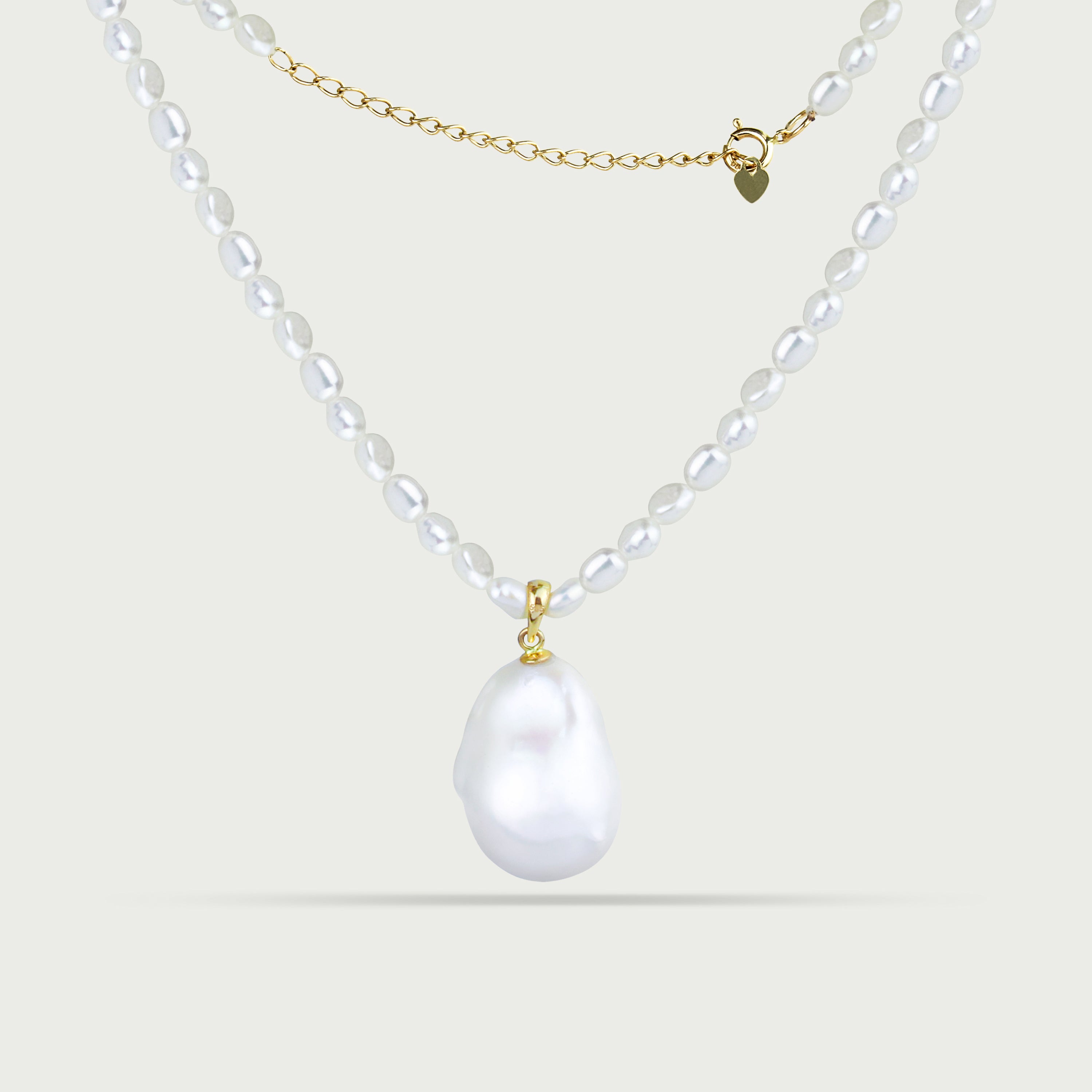 Siren's Drop Pearl Necklace
