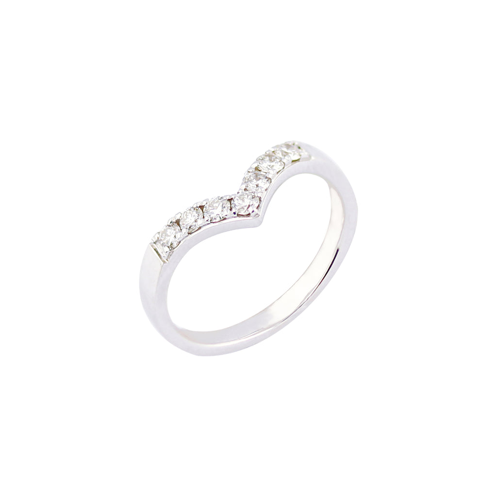Round-Cut Diamond V-Shaped Half Eternity Ring