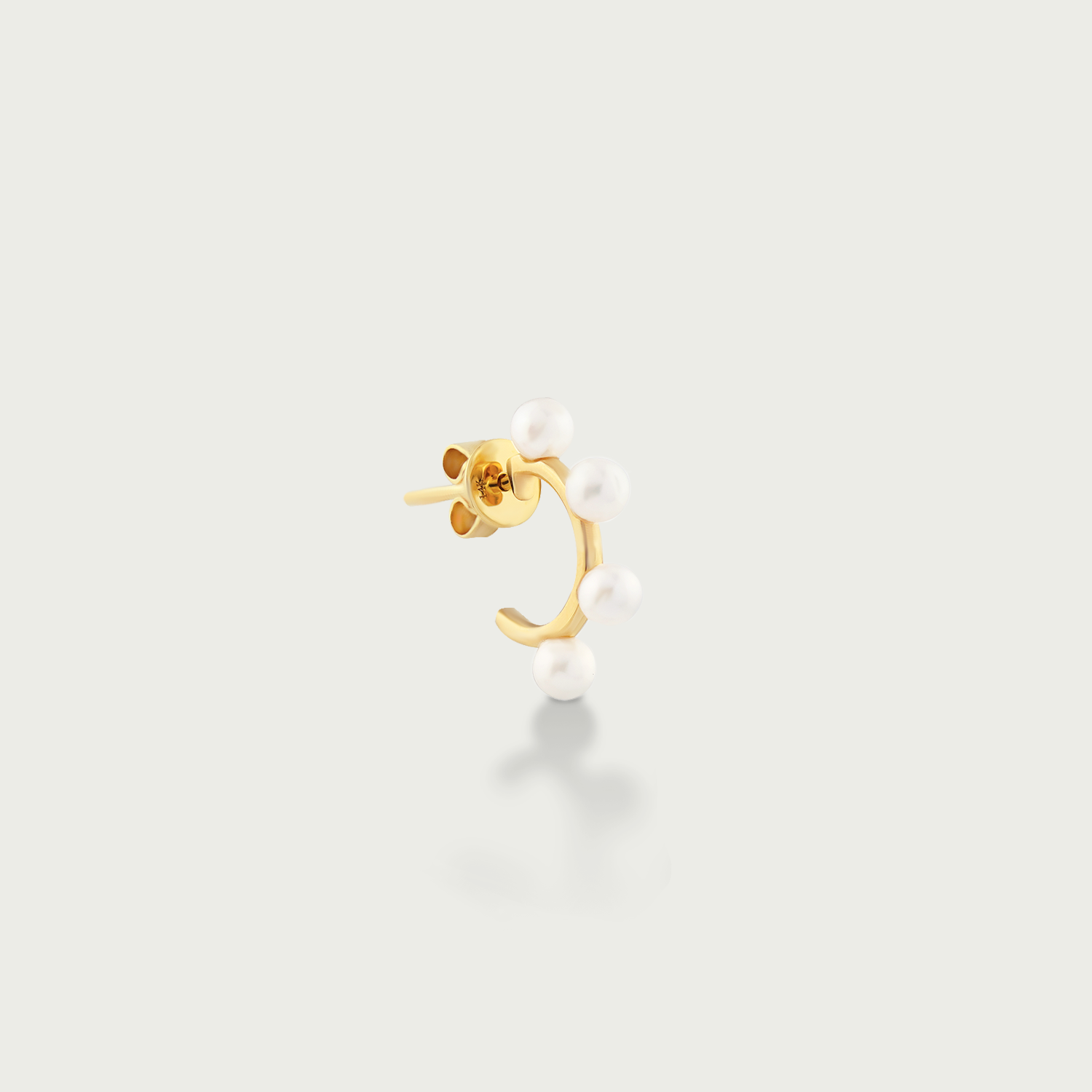 Shell Spell Pearl Conch Hoop Earrings