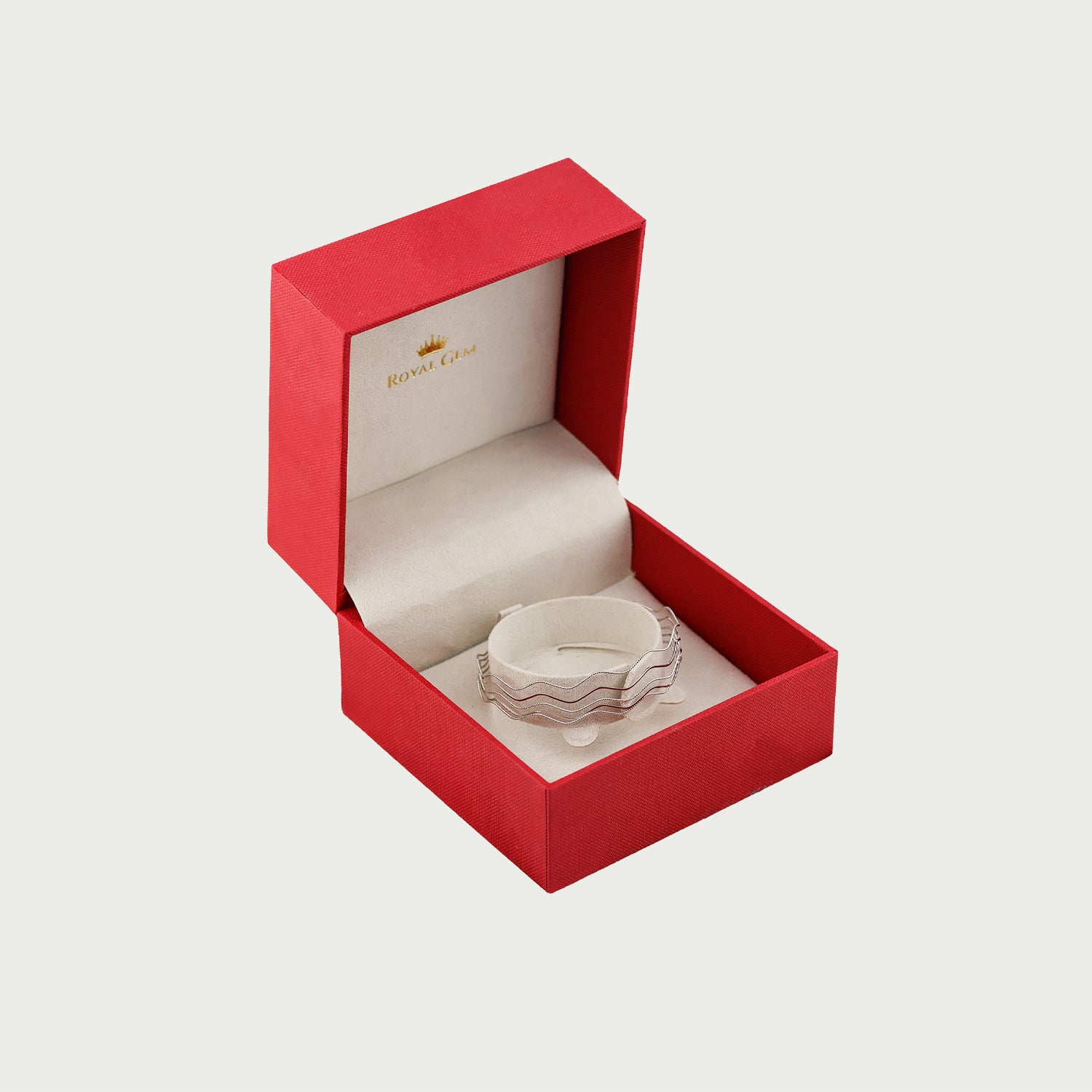 Rippling Grace Gold Bangle