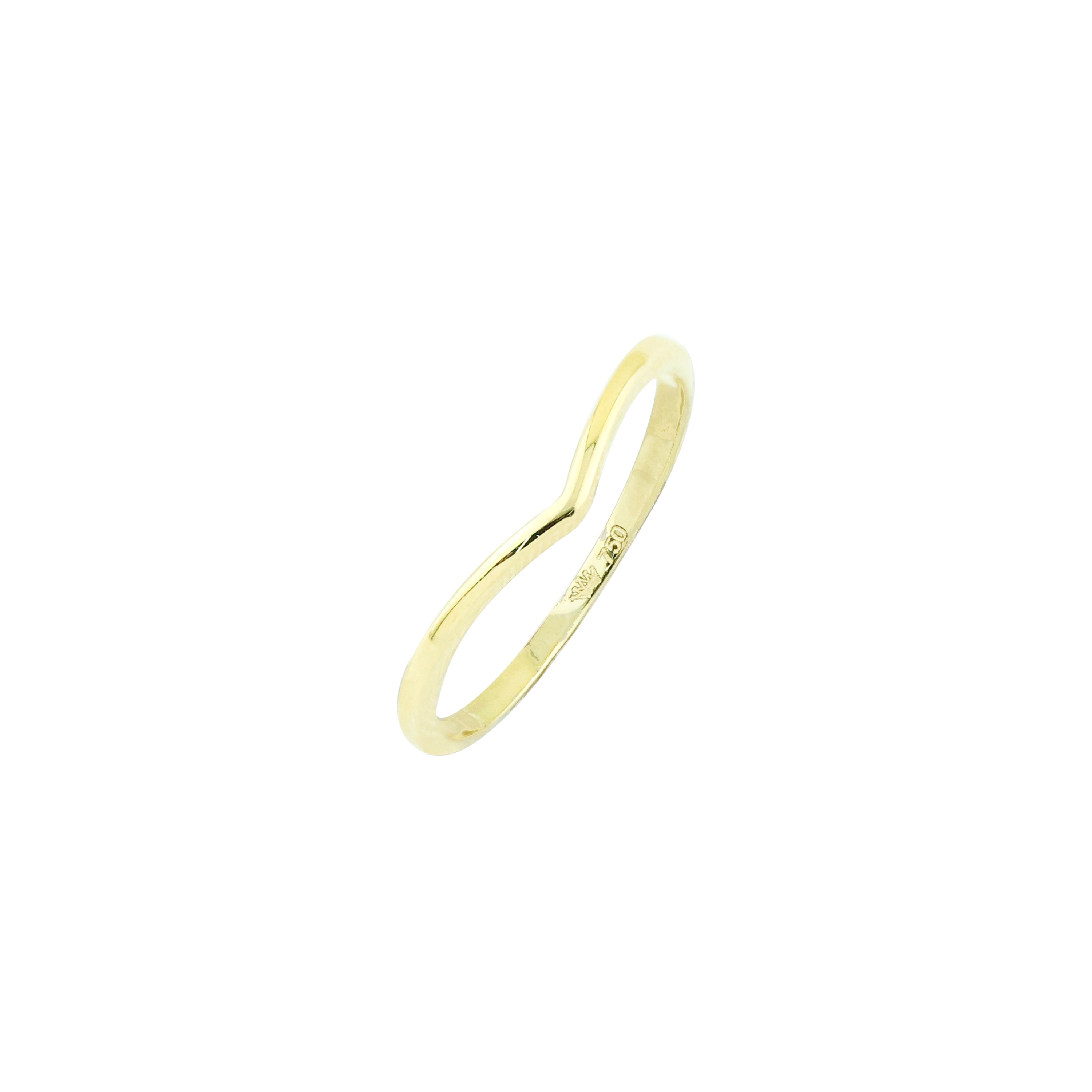 Sleek Move V Gold Ring