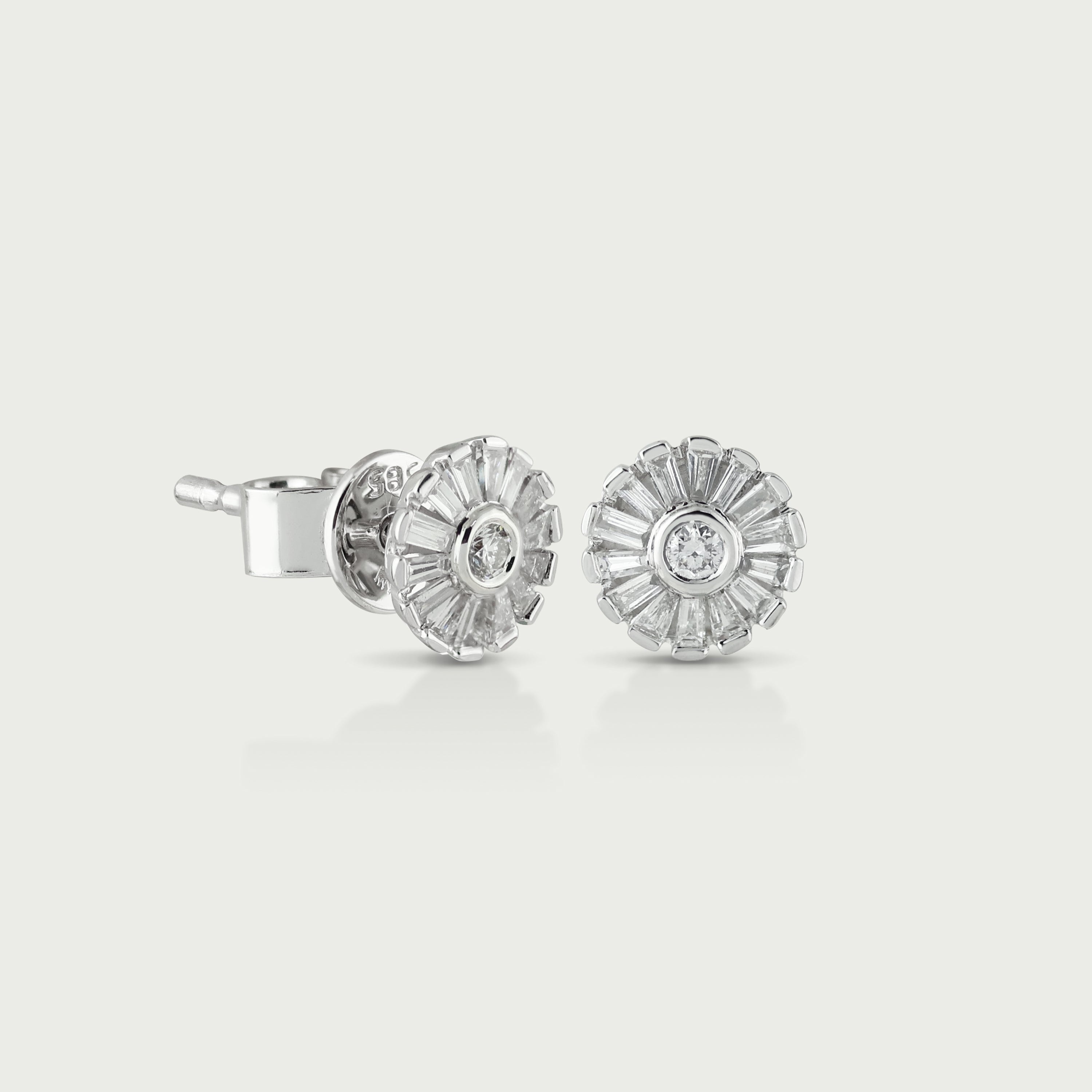 Structured Bloom Diamond Stud Earrings