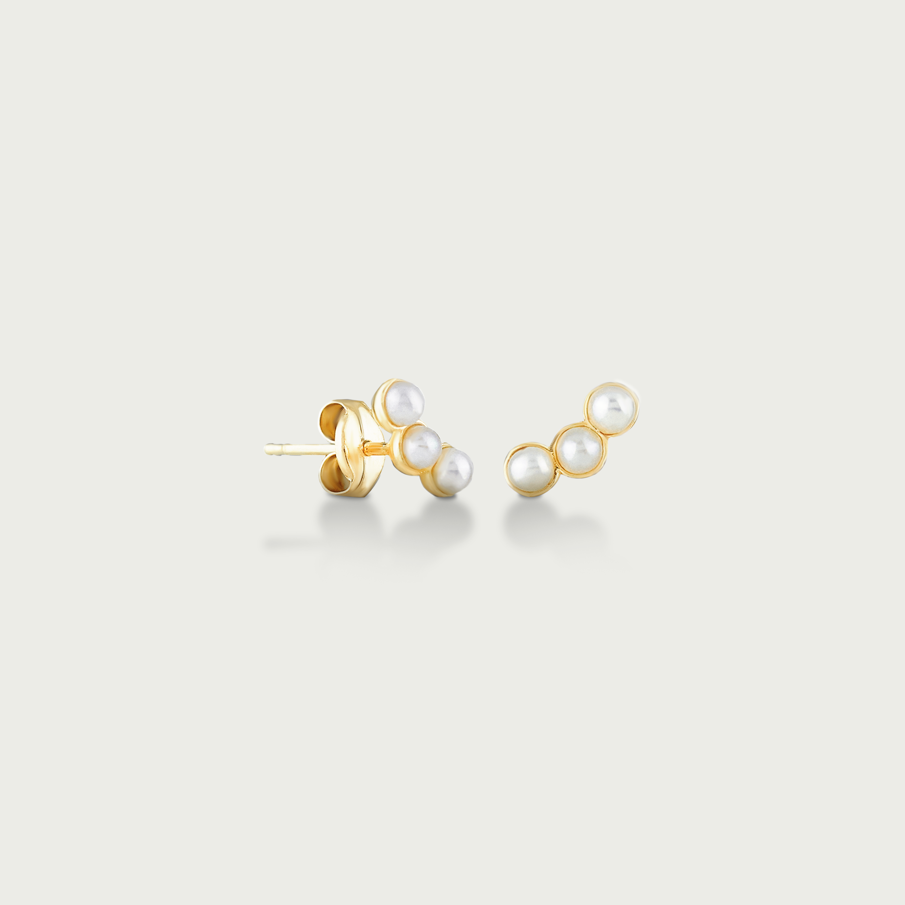 Bitty Blinkers Pearl Stud Earrings