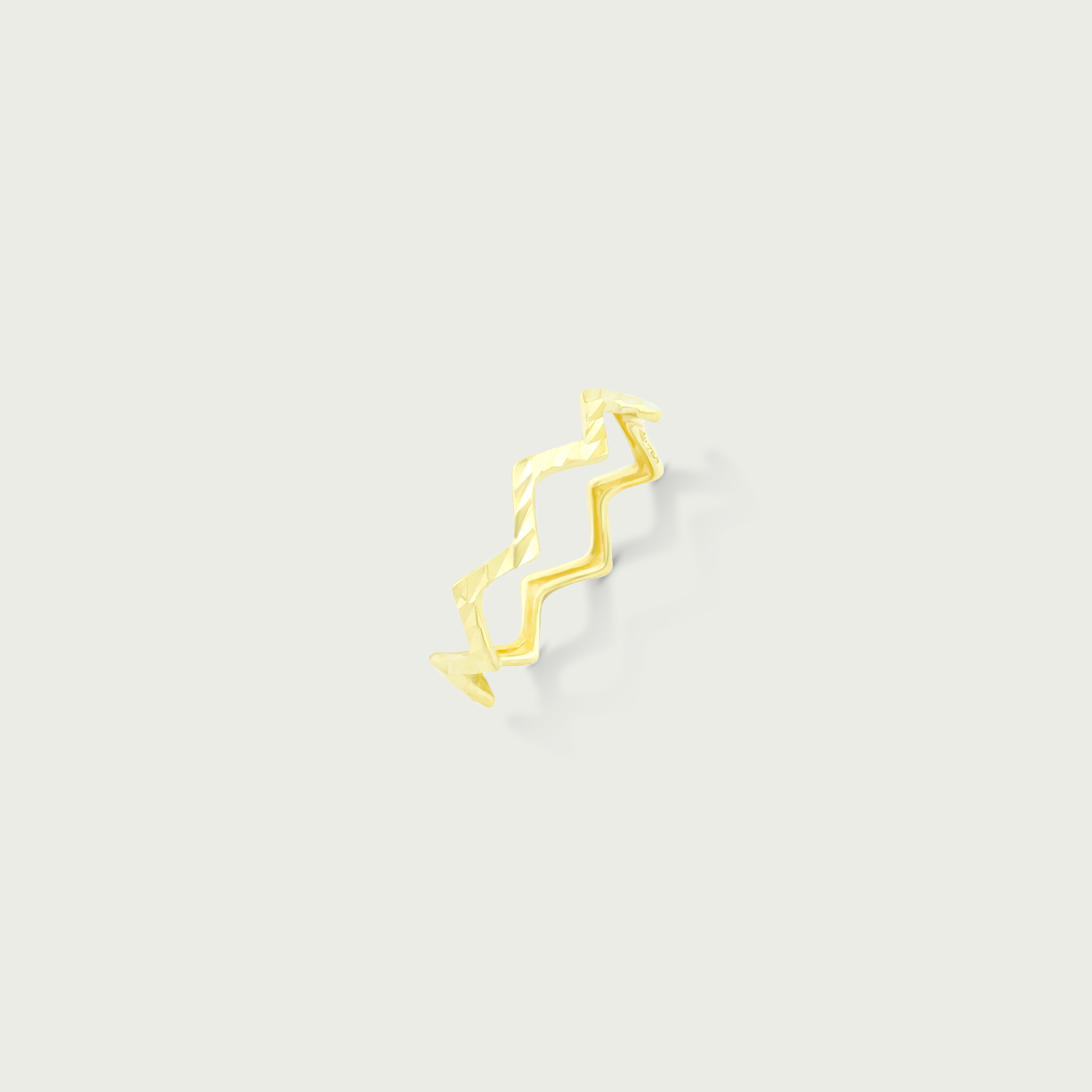 Clock-Out Chic Zigzag Gold Ring