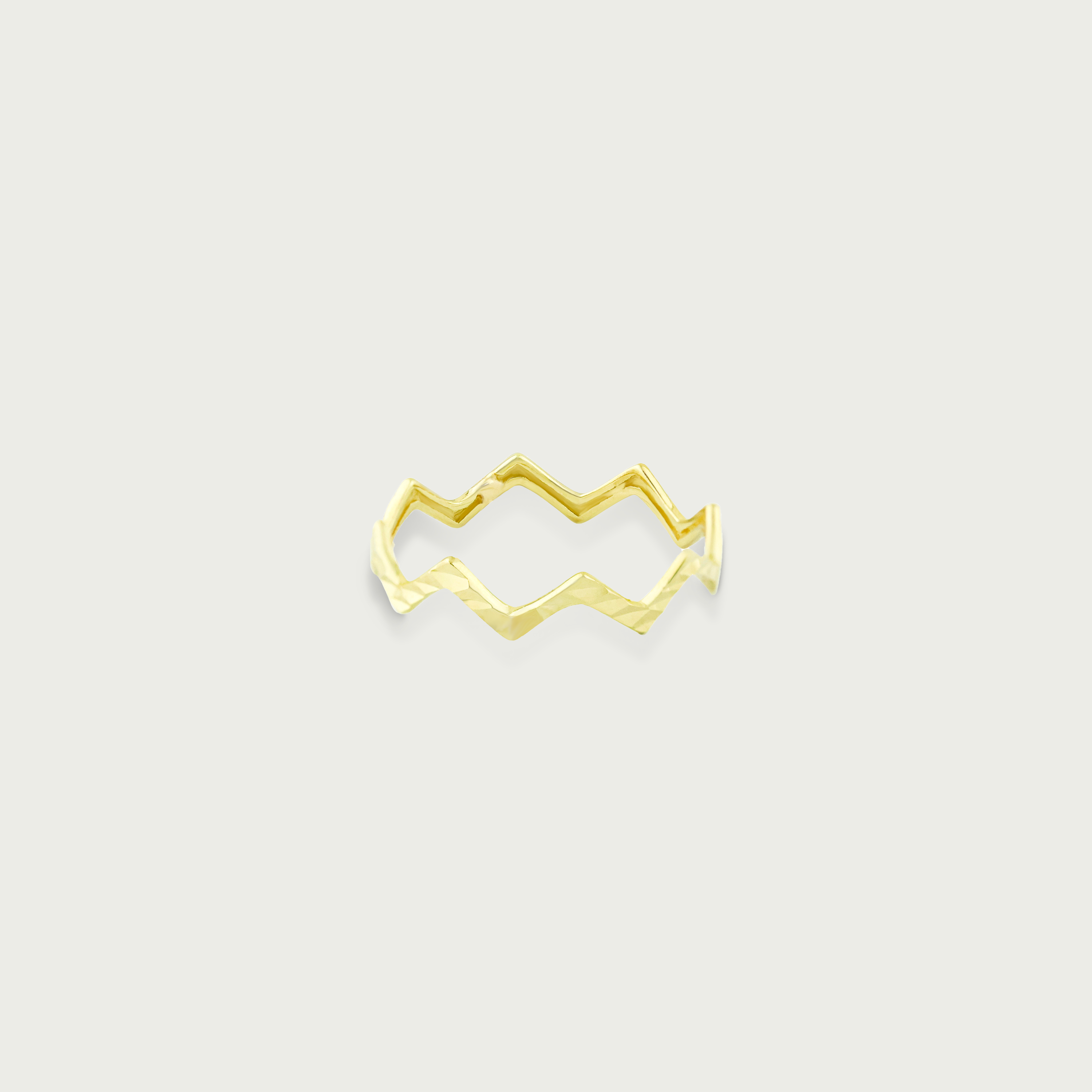Clock-Out Chic Zigzag Gold Ring
