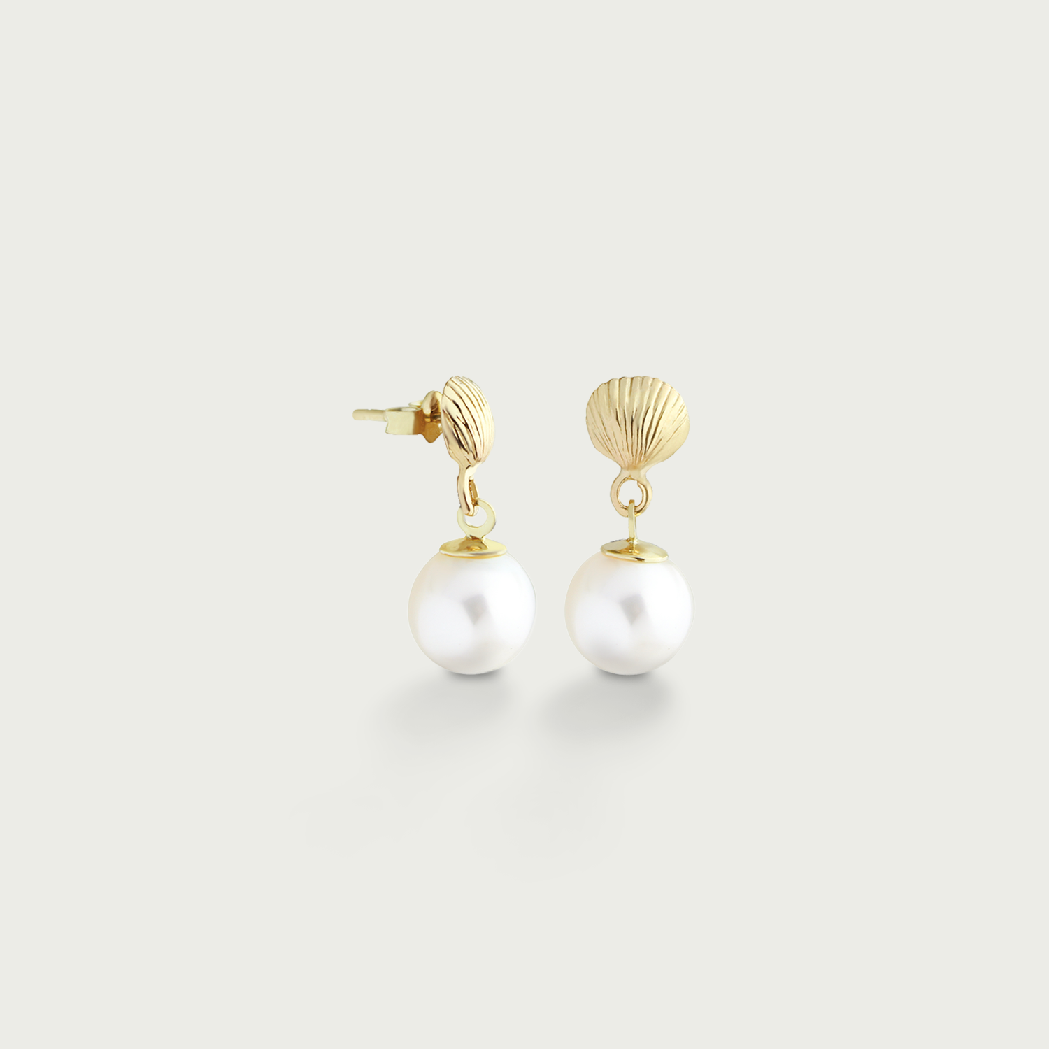 Escape to the Sea Pearl Dangling Earrings