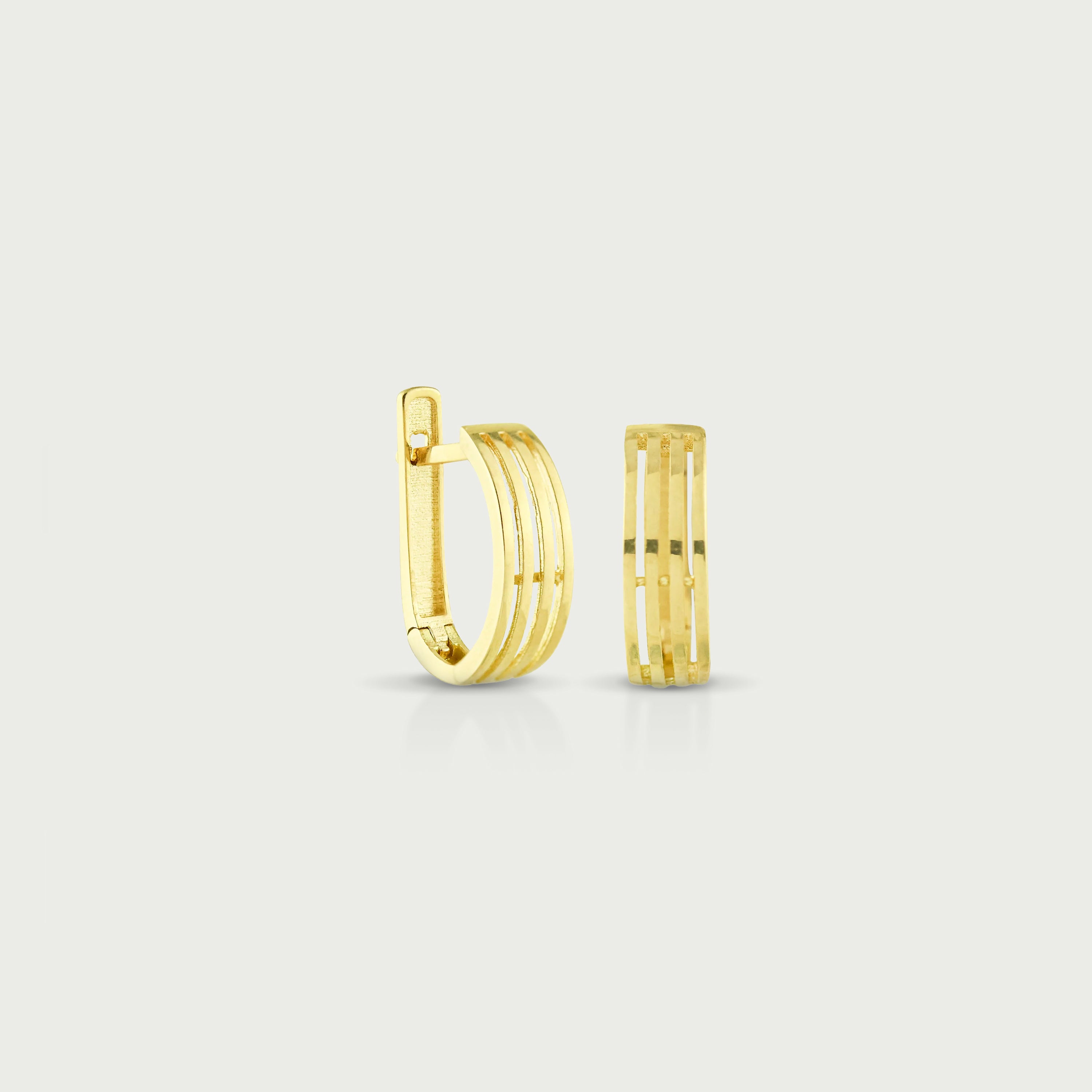 Hug Barrel Gold Creolla Earrings