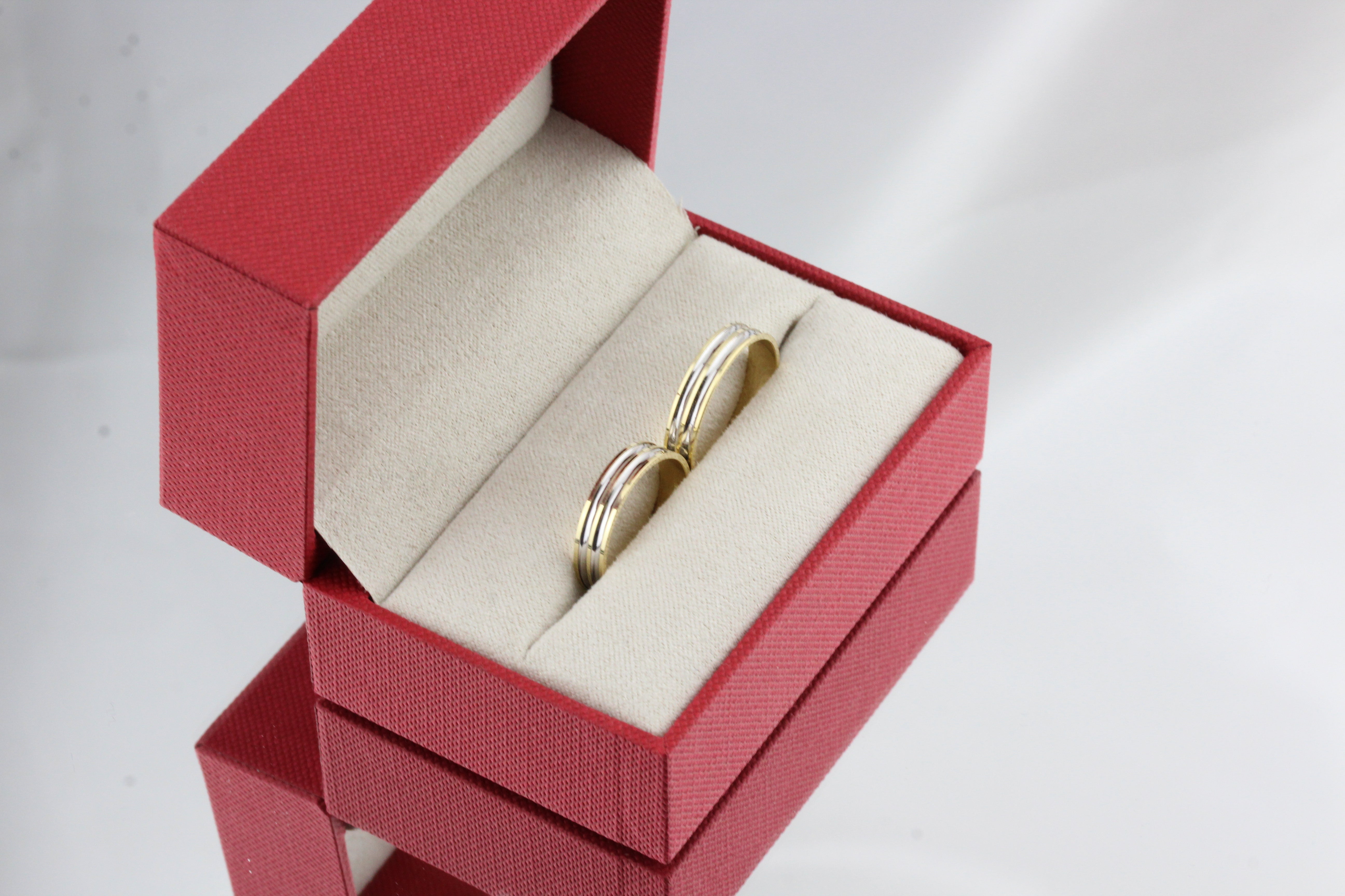 Terra Gold Wedding Ring