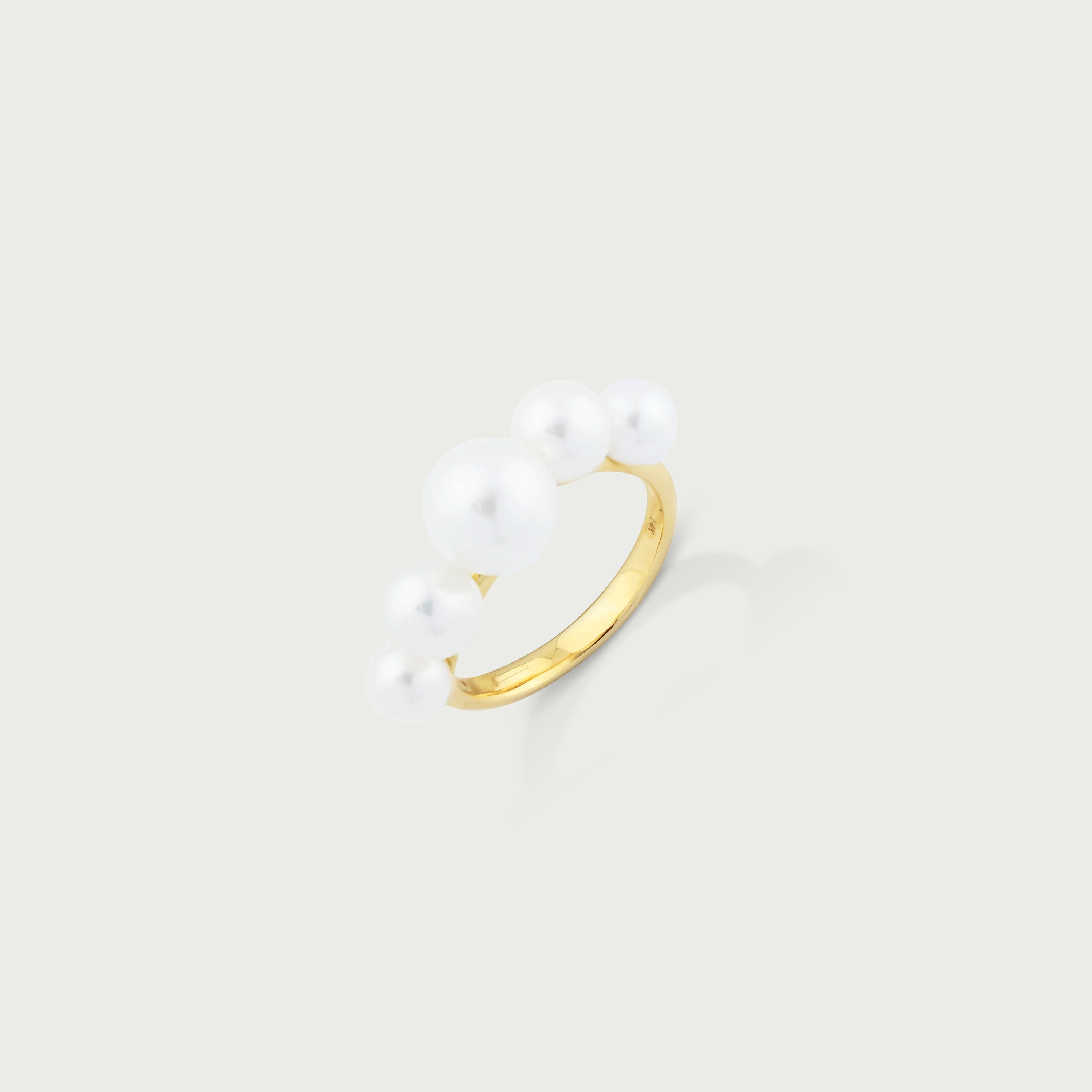 Sea Nymph Curved Pearl Ring