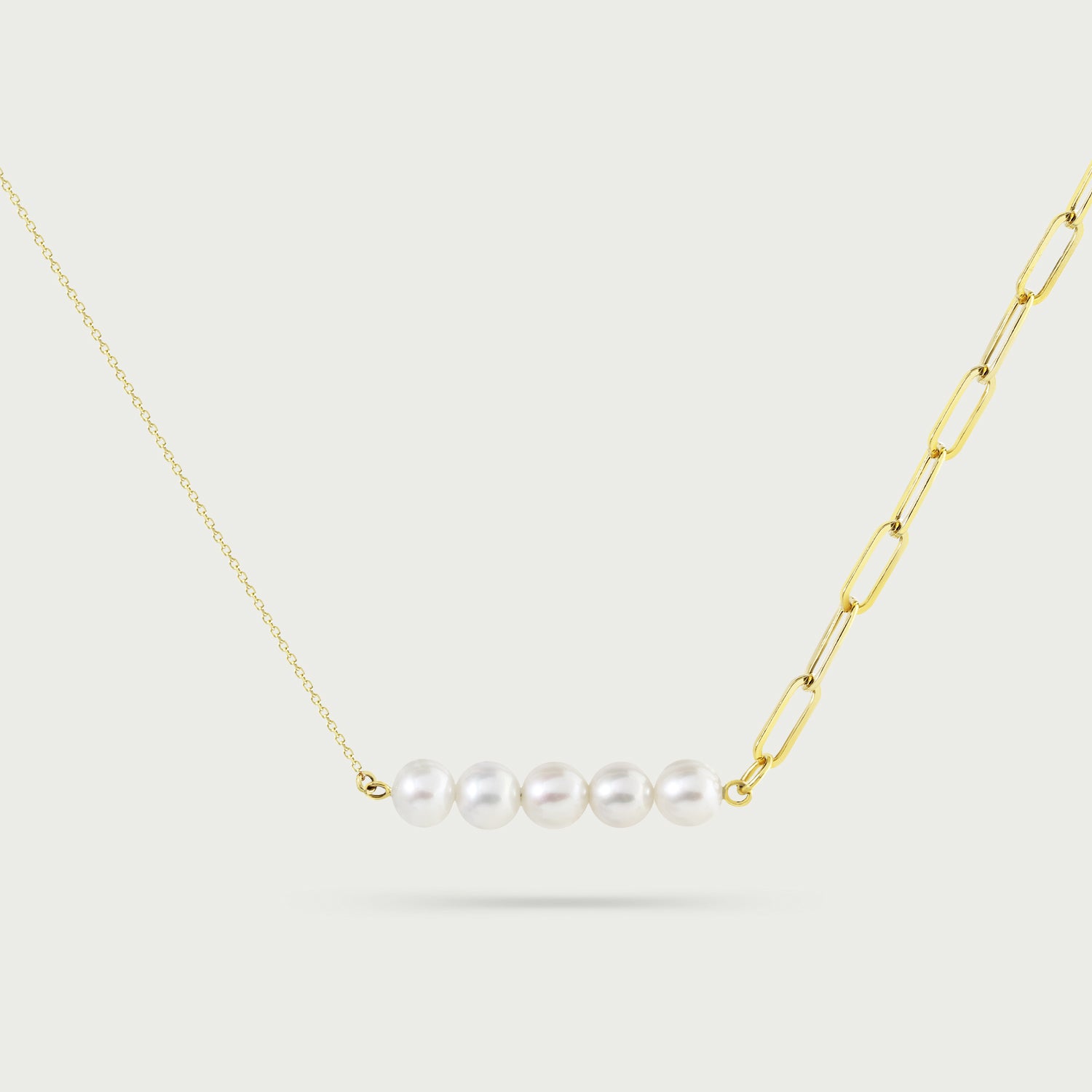 Sunny Drift Pearl Necklace