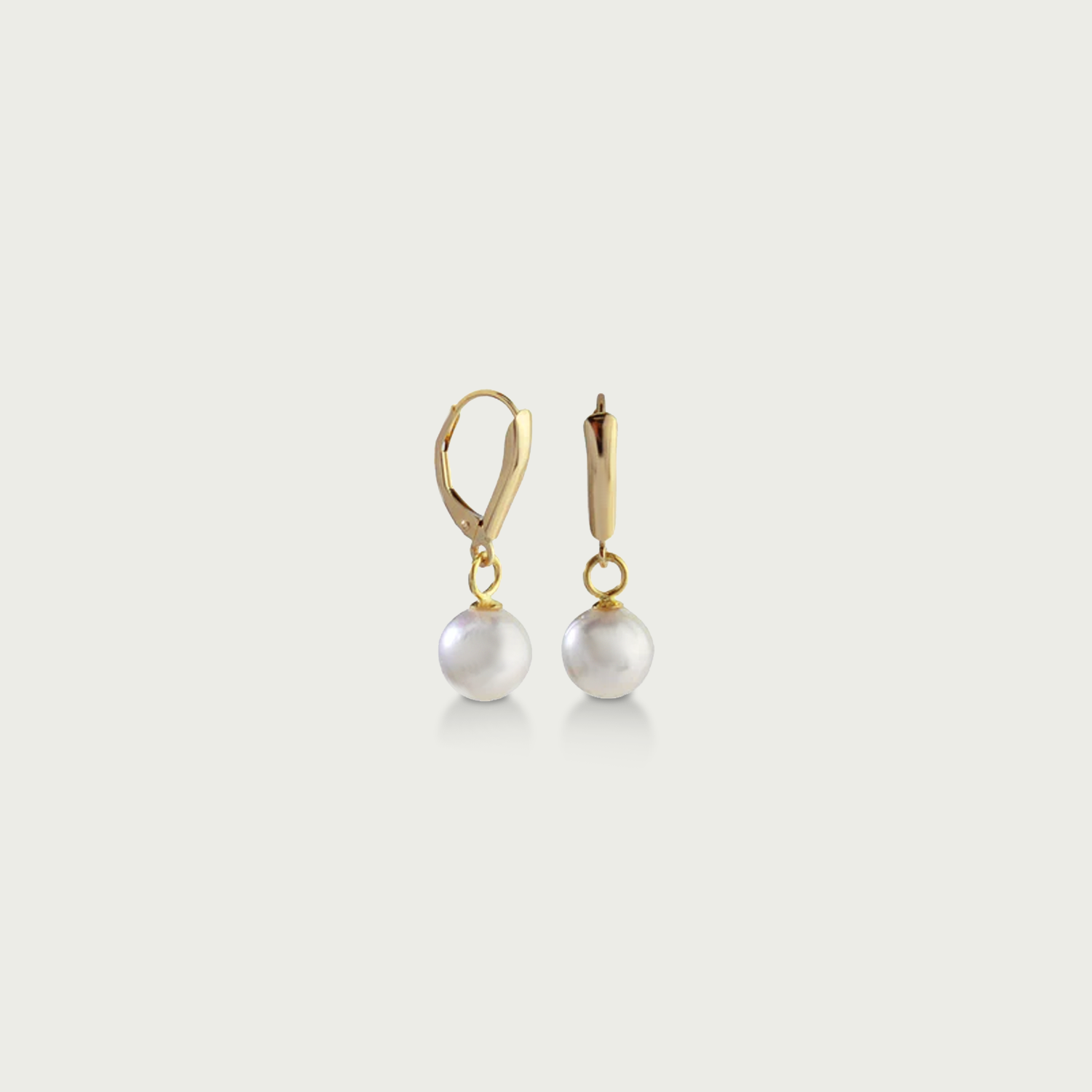 Elaria White South Sea Pearl Dangling Earrings