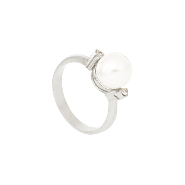 White South Sea Pearl Ring in 14K White Gold and 0.08ct Diamonds